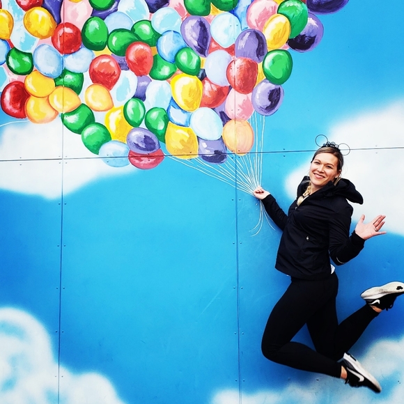 Meet your Posher Arielle! - Picture 3 of 8